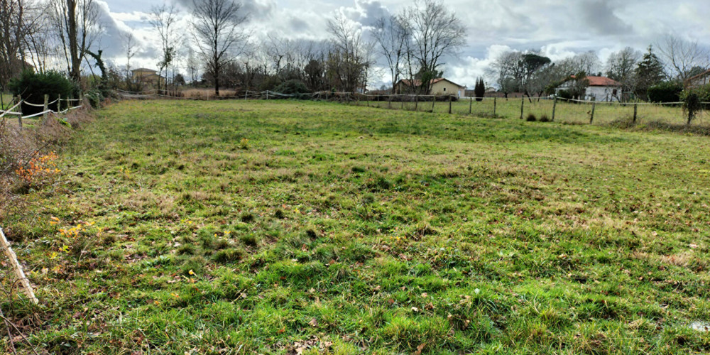 terrain à POUYDESSEAUX (40120)