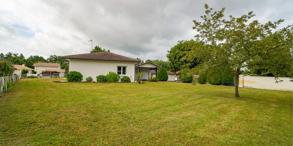 maison à LABOUHEYRE (40210)