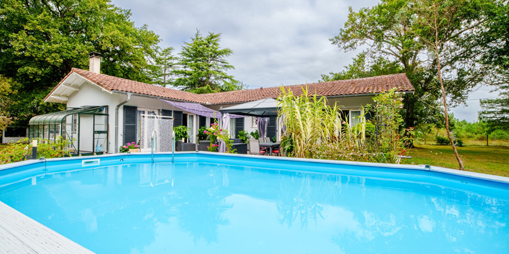 maison à LABOUHEYRE (40210)