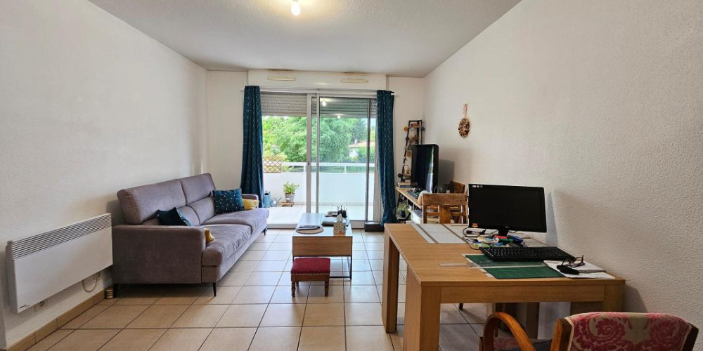 appartement à ST PIERRE DU MONT (40280)