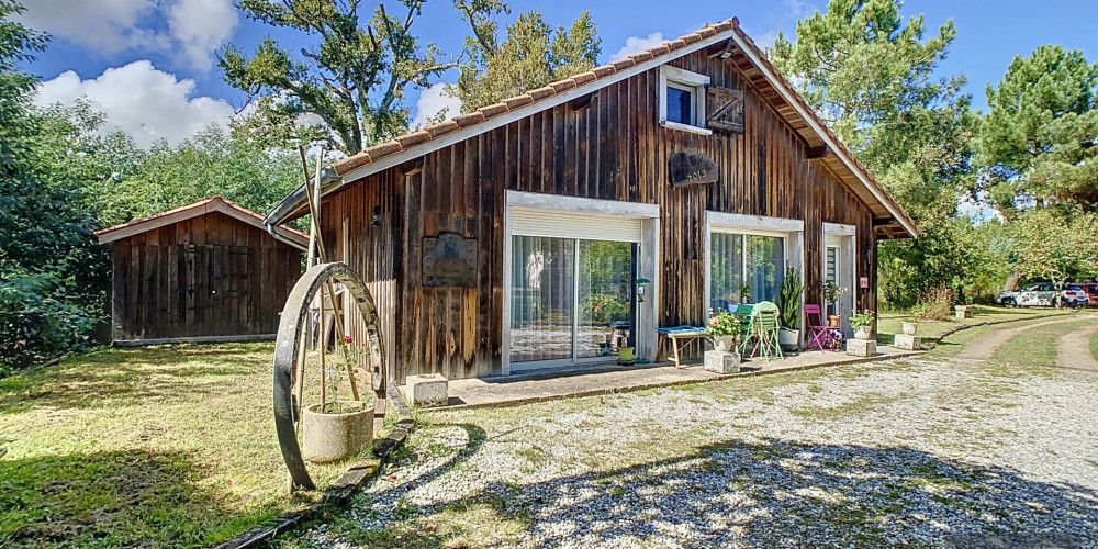 maison à ESCOURCE (40210)