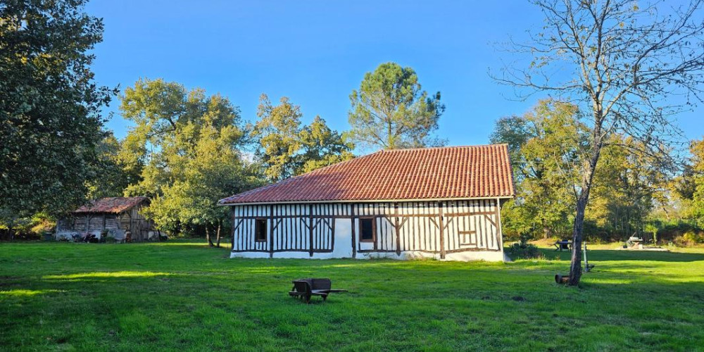 maison à GAREIN (40420)