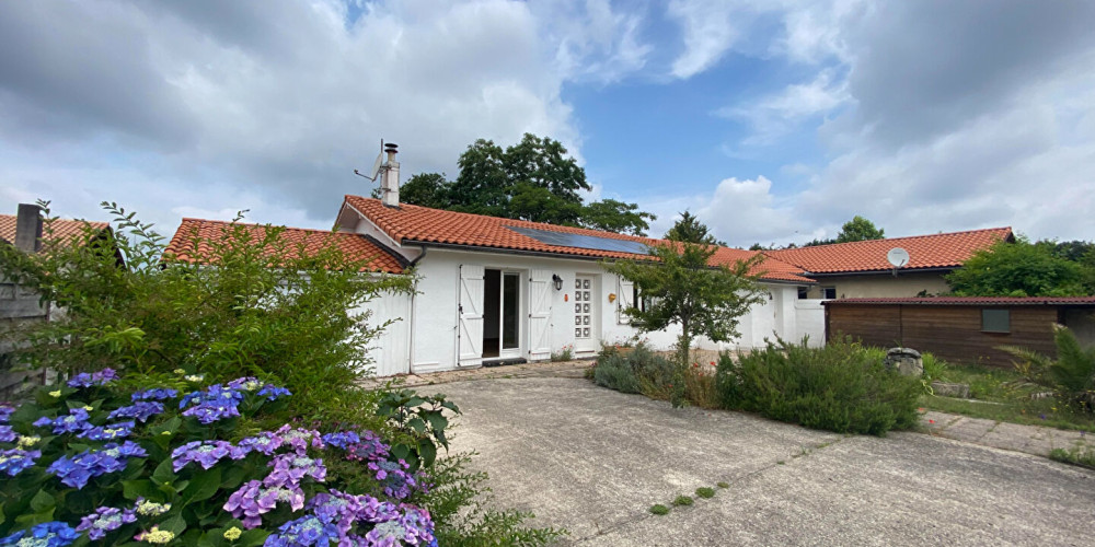 maison à YCHOUX (40160)