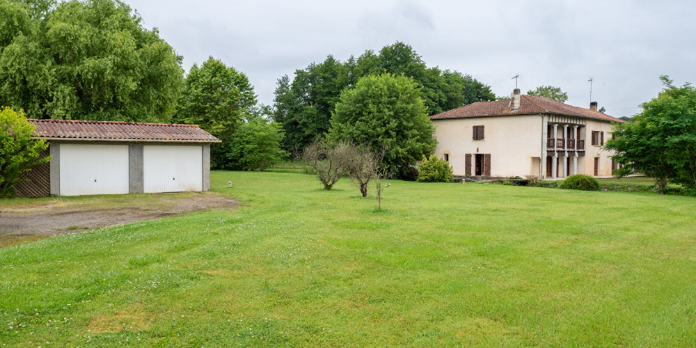 maison à POMAREZ (40360)