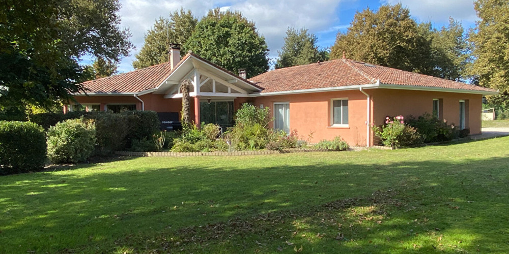 maison à CARCARES STE CROIX (40400)