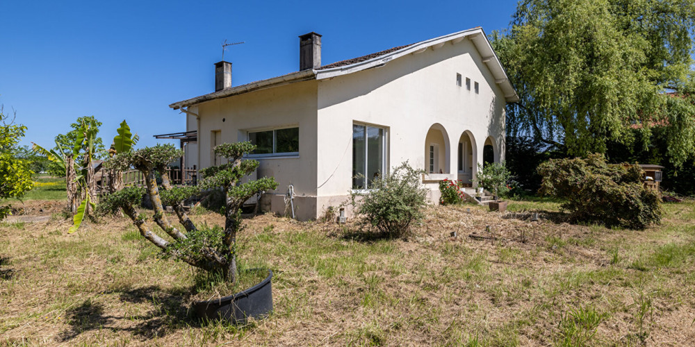 maison à AMOU (40330)