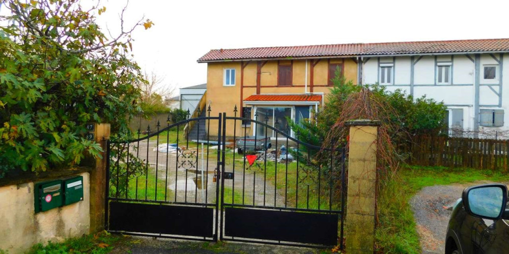 appartement à YCHOUX (40160)