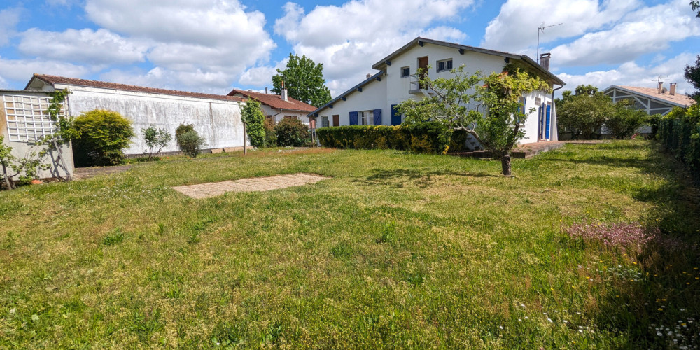 maison à MONT DE MARSAN (40000)